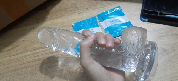 Dương vật giả trong suốt DILDO